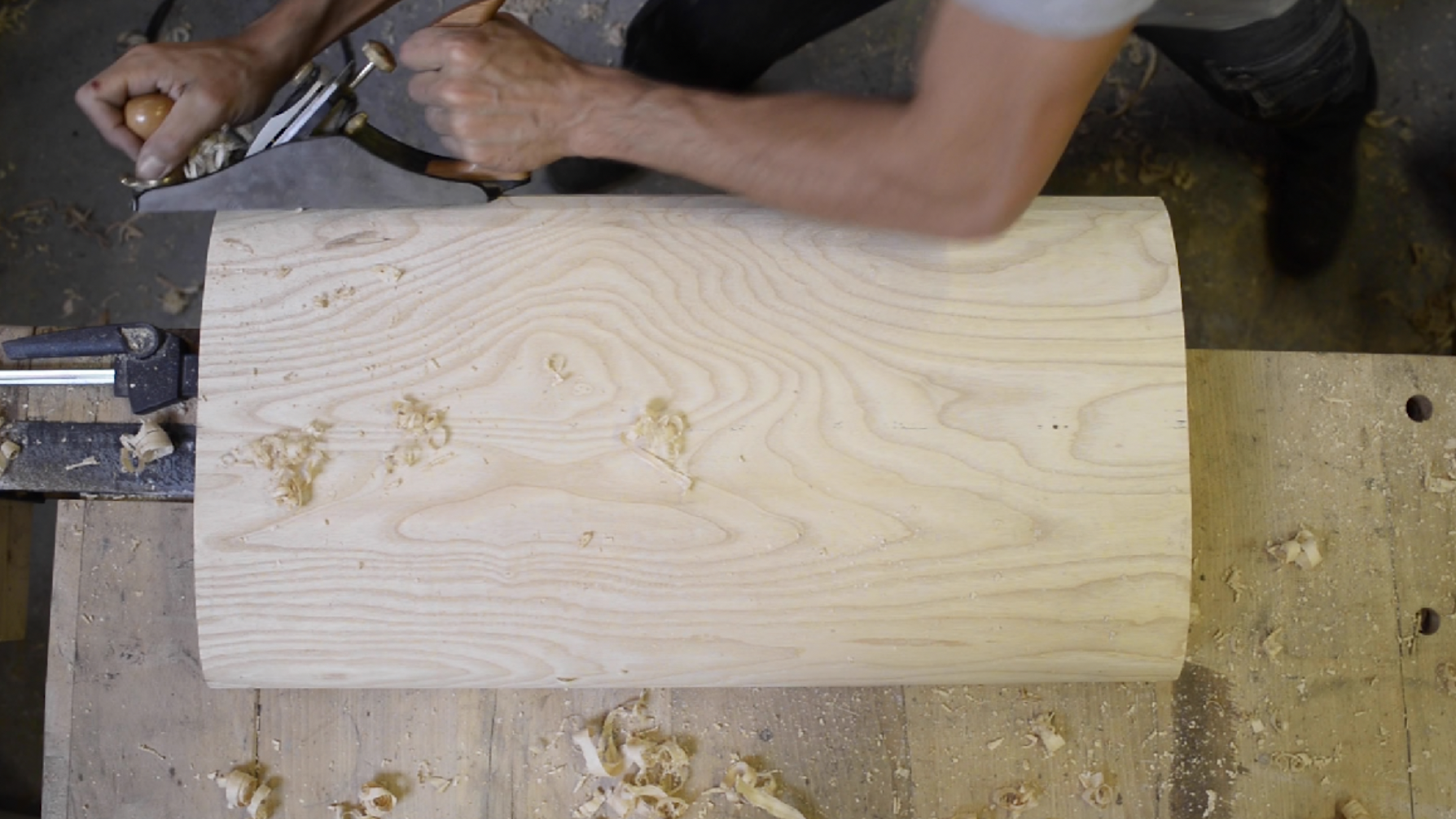 Table en frêne massif