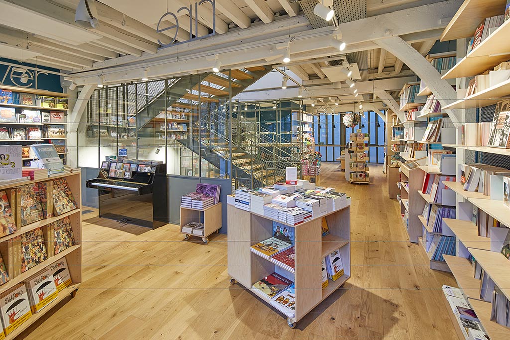 Une librairie dans le Marais
